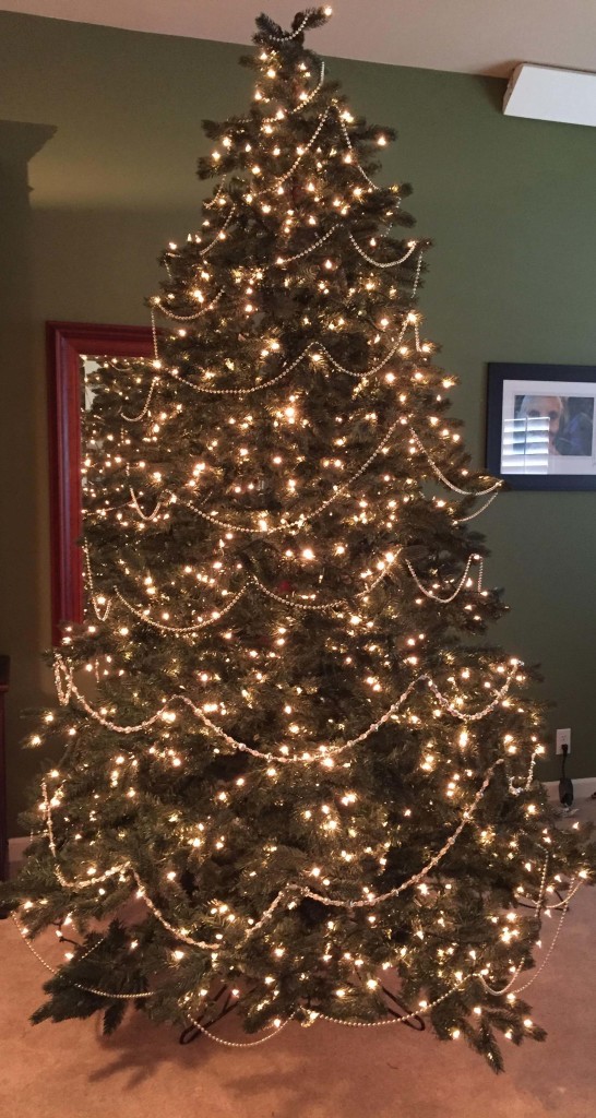 19 steps to a perfectly decorated christmas tree blogher 19 steps to a perfectly decorated christmas tree blogher